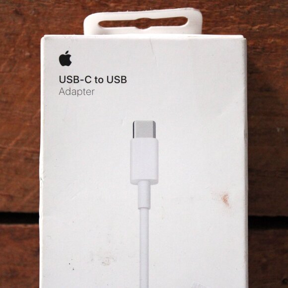 Apple USB-C to USB Adapter – Original Apple Accessory White Adapter/cable A2119 - Picture 2 of 5